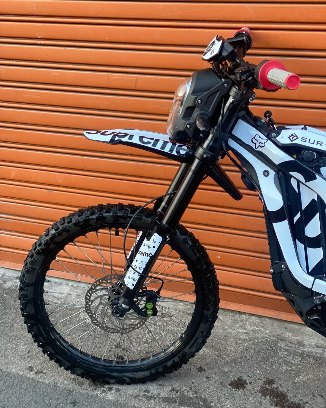 2021 Surron Light Bee X OFF ROAD ♠️⚪️ - Image 5