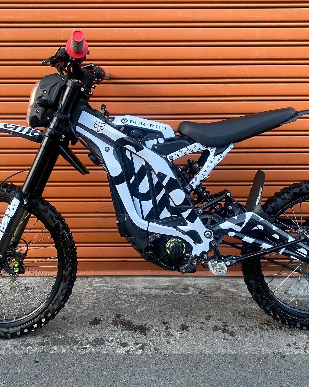 2021 Surron Light Bee X OFF ROAD ♠️⚪️ - Image 3