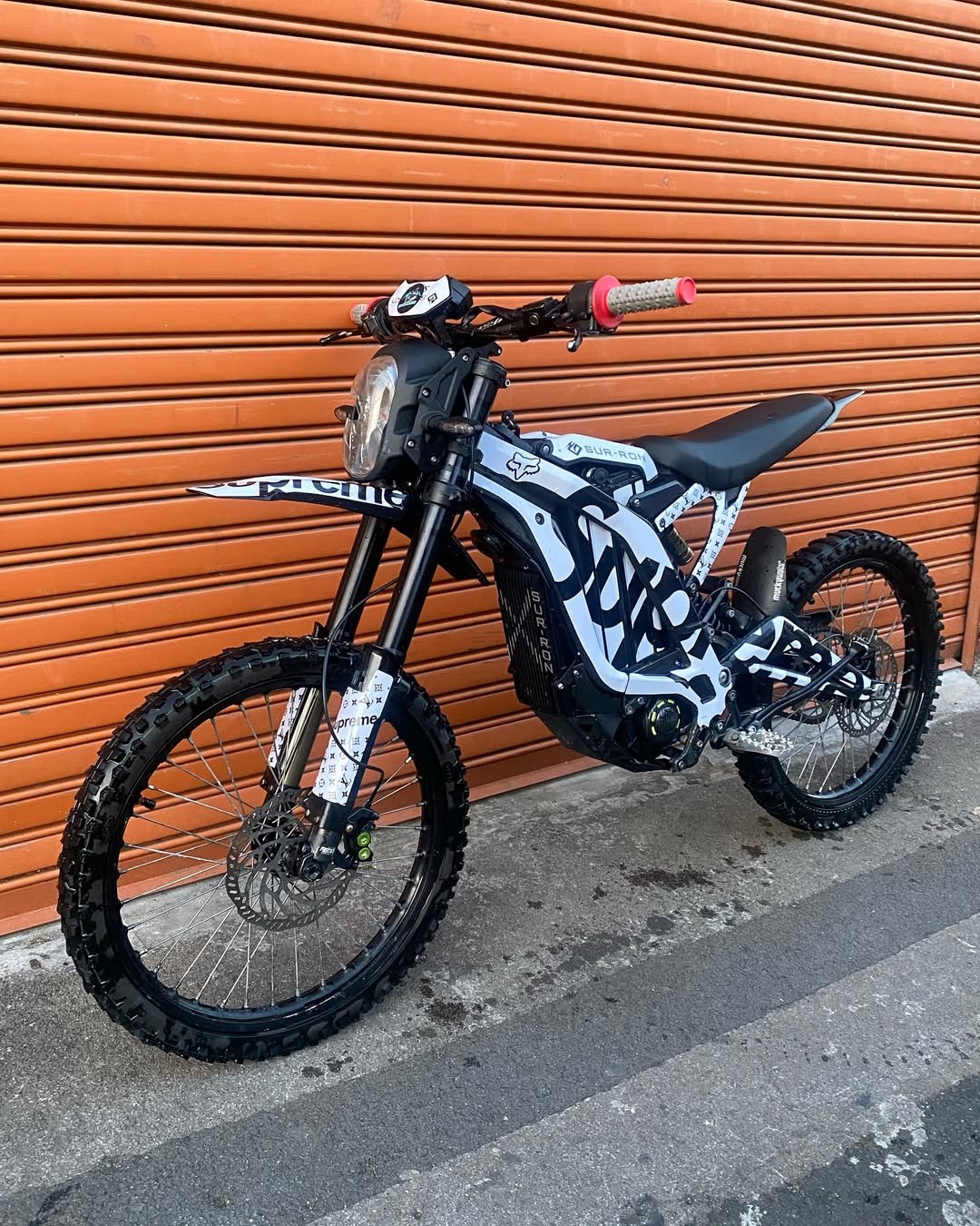 2021 Surron Light Bee X OFF ROAD ♠️⚪️ - Image 2