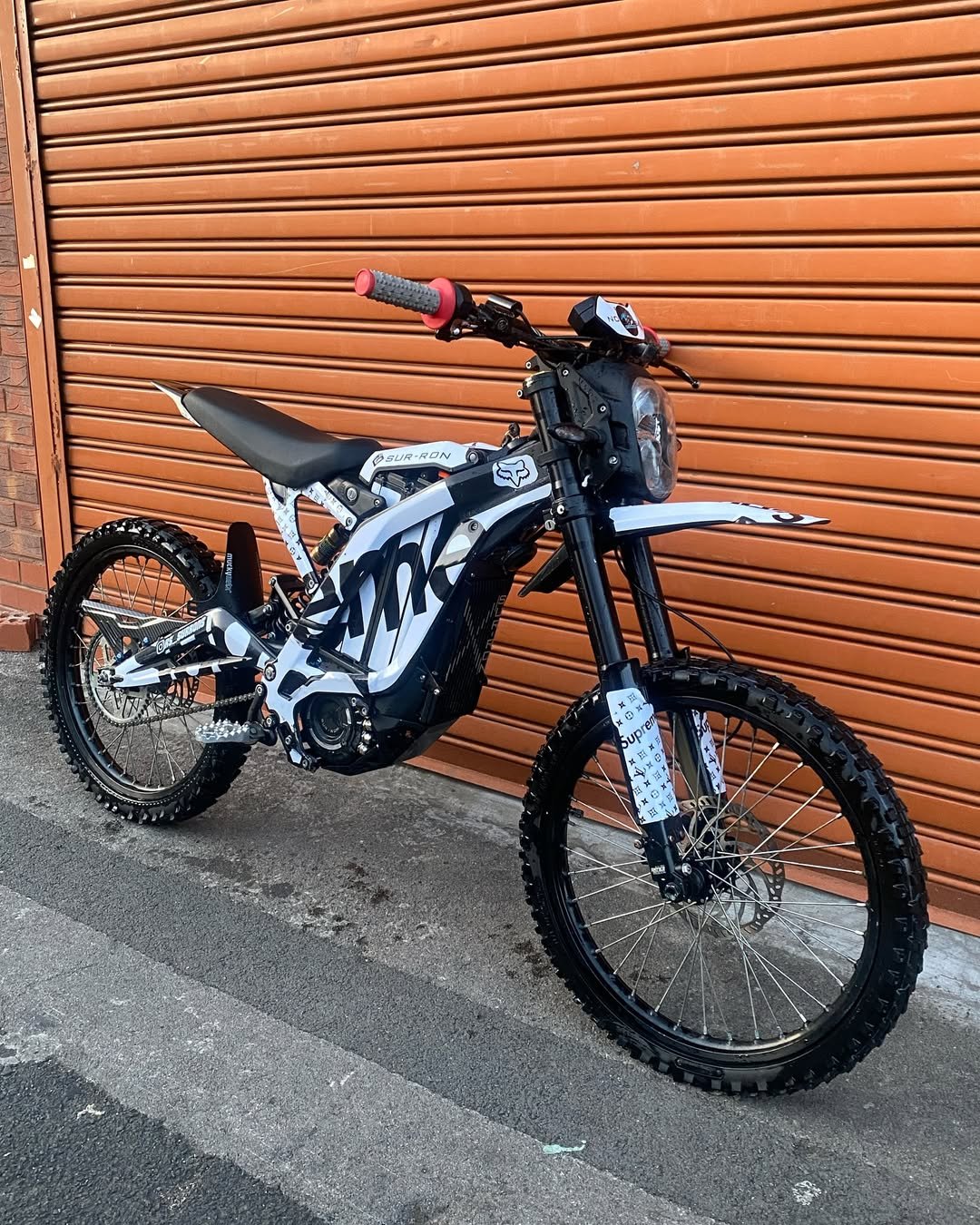 2021 Surron Light Bee X OFF ROAD ♠️⚪️ - Image 7